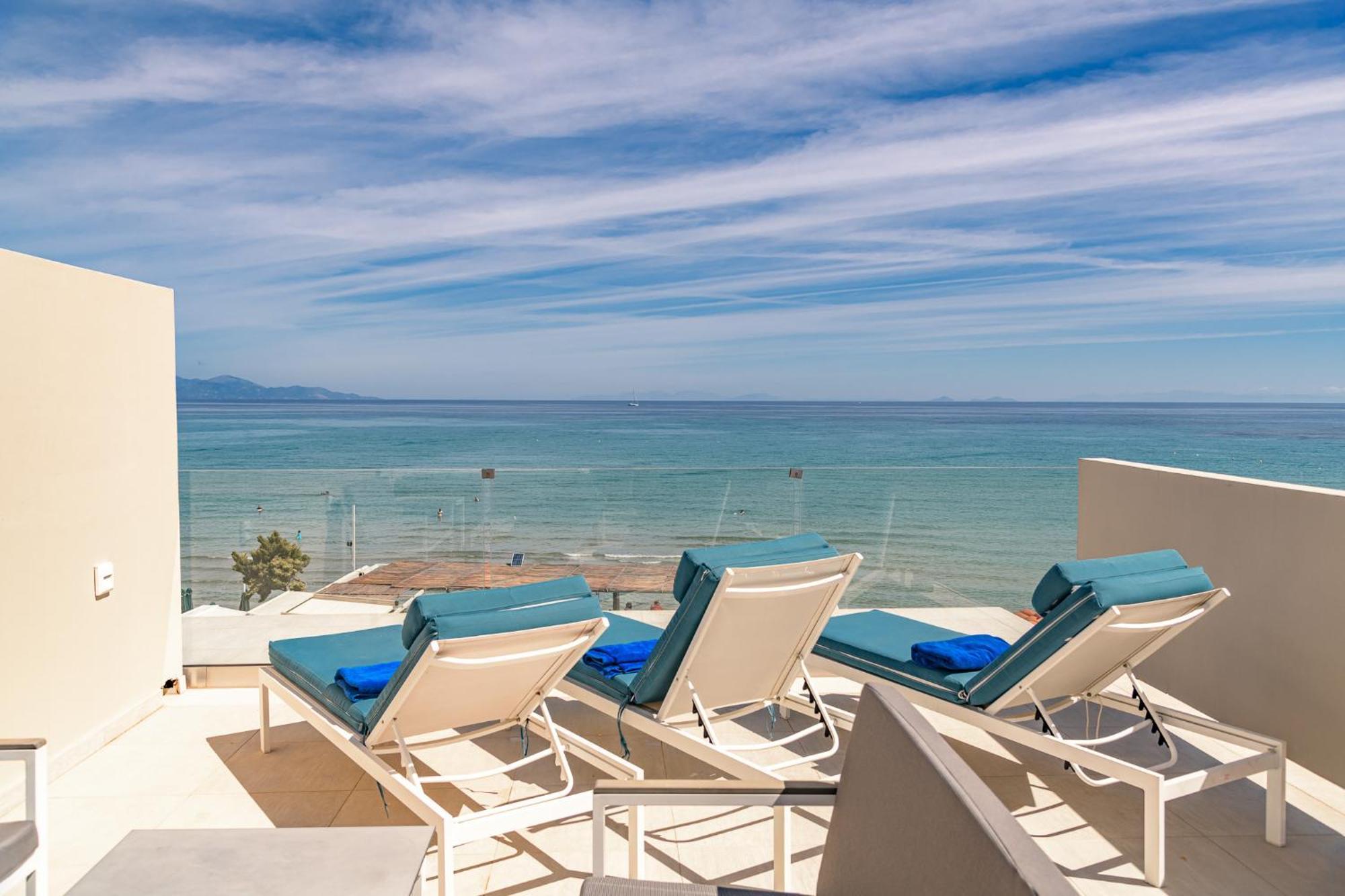 Iakinthos, Tsilivi Beach Экстерьер фото